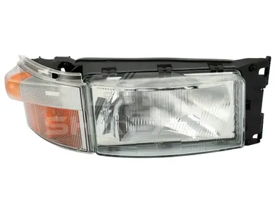 1.21487 Headlamp, right, 24 V, H4
