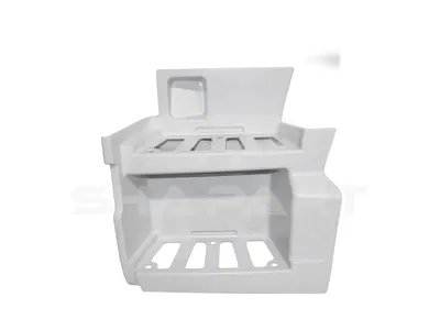 3.81138 Step well case, left