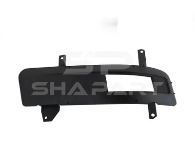 3.81300 Cover, fog lamp, right, black