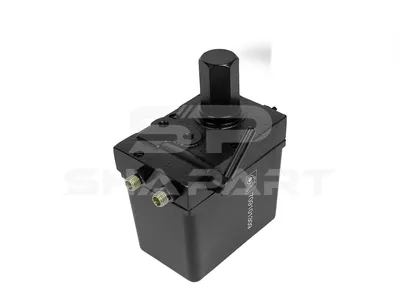 3.84002 Cabin tilt pump, 580 ml, M12 x 1,5, M12 x 1,5, L: 130 mm, W: 87 mm, H: 121 mm