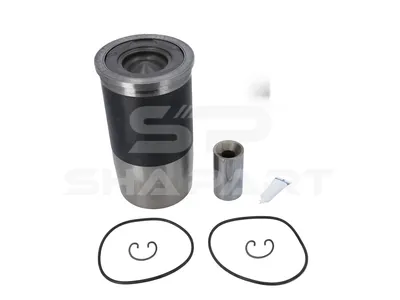 3.90137 Piston with liner