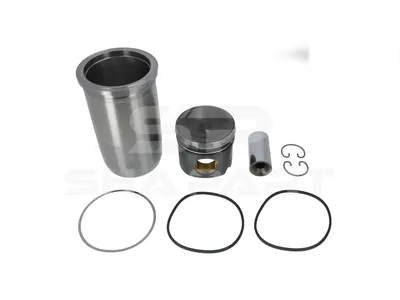 4.00374 Piston with liner