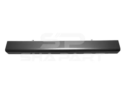 4.62444 Bumper cover, center