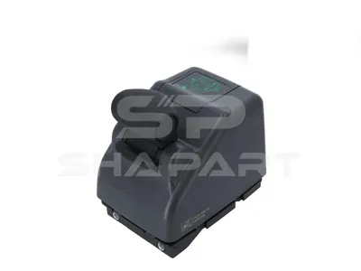 4.69482 Switching device