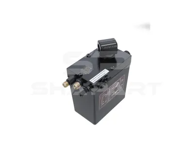 4.71310 Cabin tilt pump, 615 ml, M12 x 1,5, M12 x 1,5, L: 130 mm, W: 80 mm, H: 140 mm, 280 bar