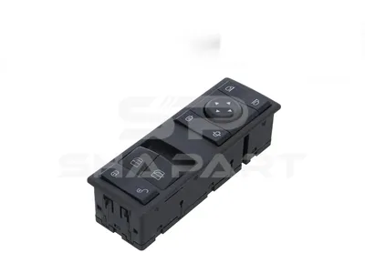 4.77600 Control panel, door, driver side