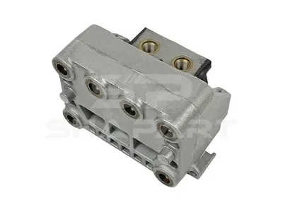 4.81579 Engine mounting