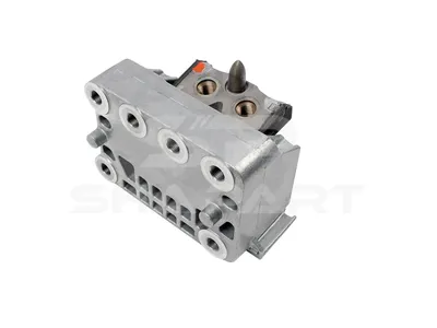 4.81589 Engine mounting