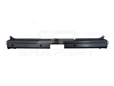 6.70328 Bumper, rear, center